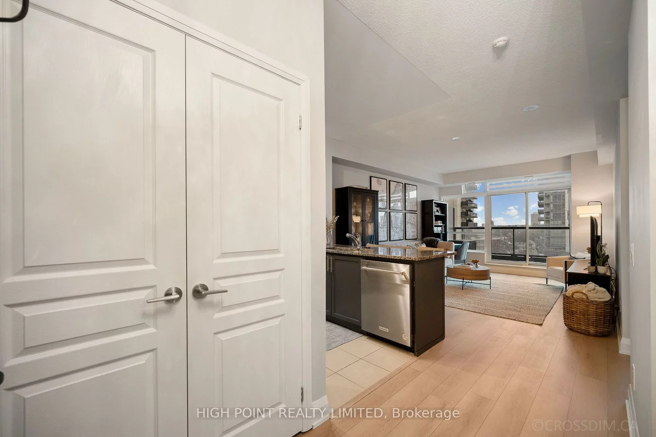 1, Hurontario, Port Credit, Mississauga