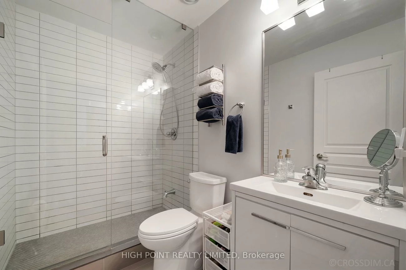 1, Hurontario, Port Credit, Mississauga