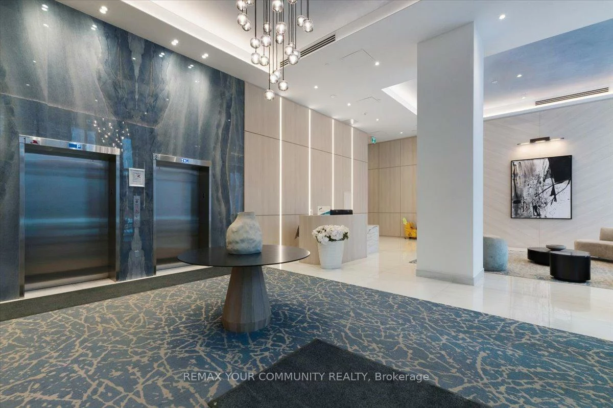 1063, Douglas McCurdy Common, Lakeview, Mississauga