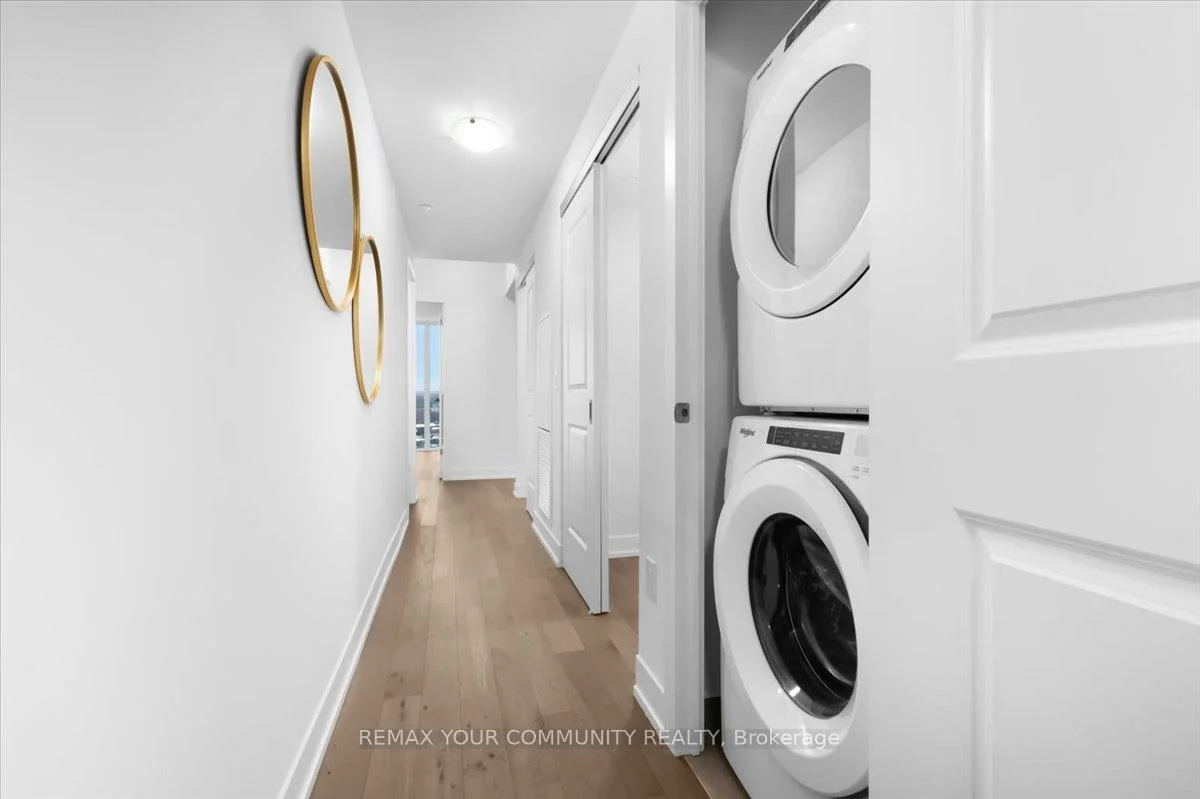 1063, Douglas McCurdy Common, Lakeview, Mississauga