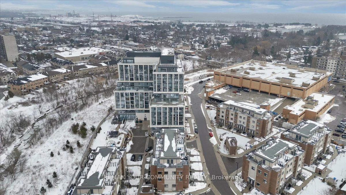 1063, Douglas McCurdy Common, Lakeview, Mississauga