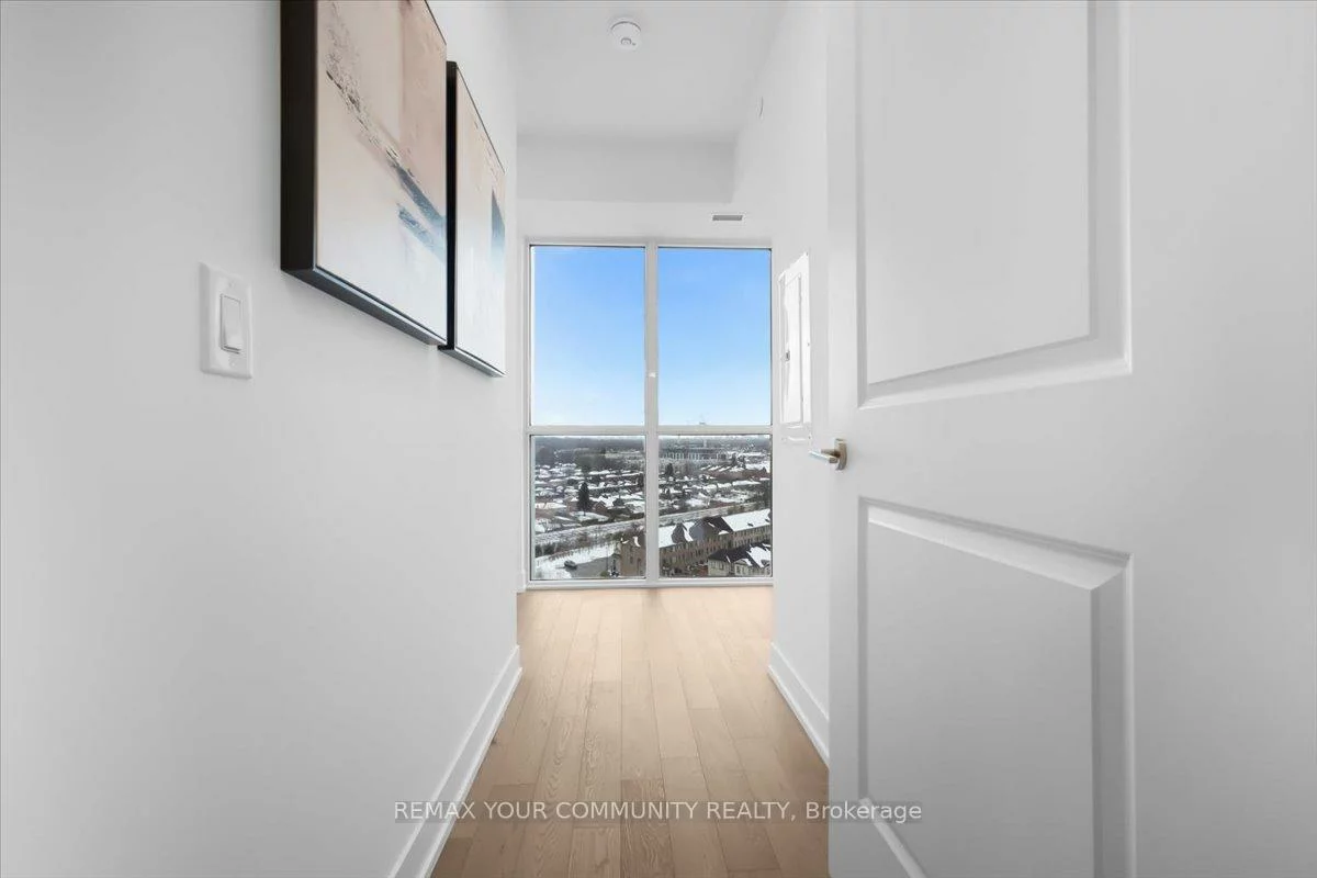 1063, Douglas McCurdy Common, Lakeview, Mississauga