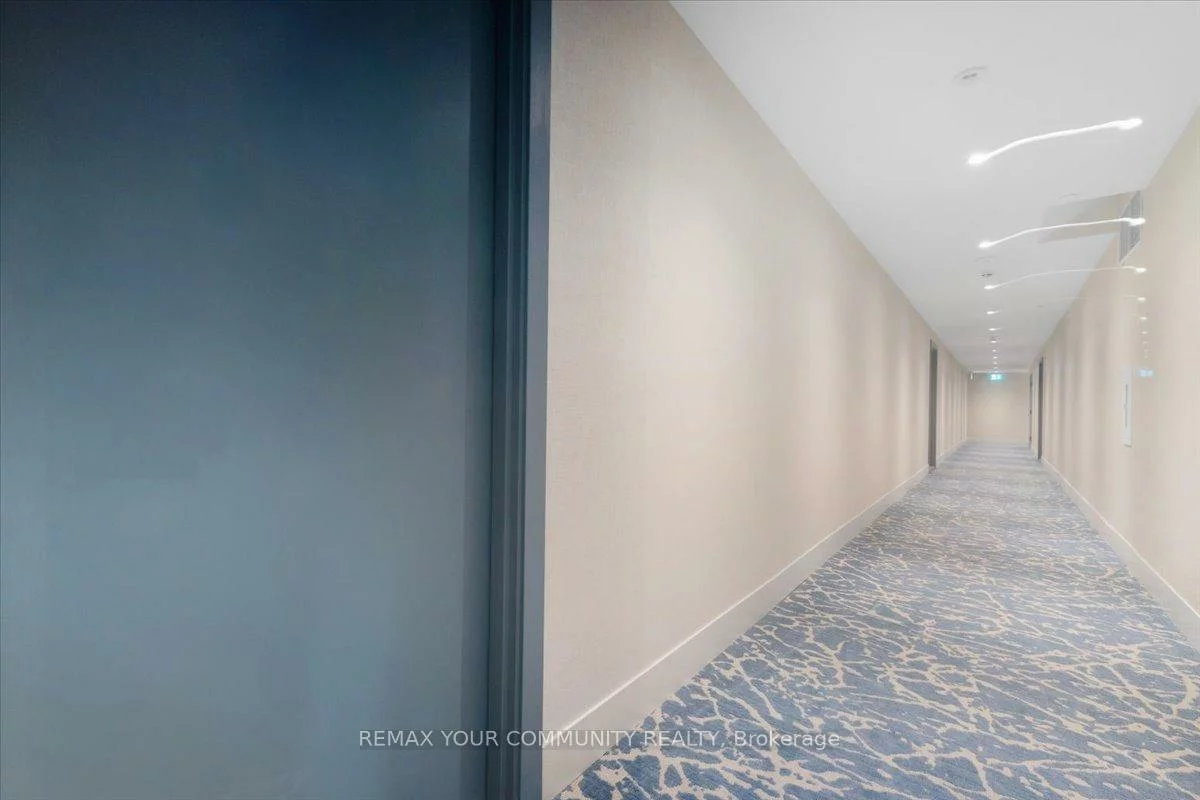 1063, Douglas McCurdy Common, Lakeview, Mississauga