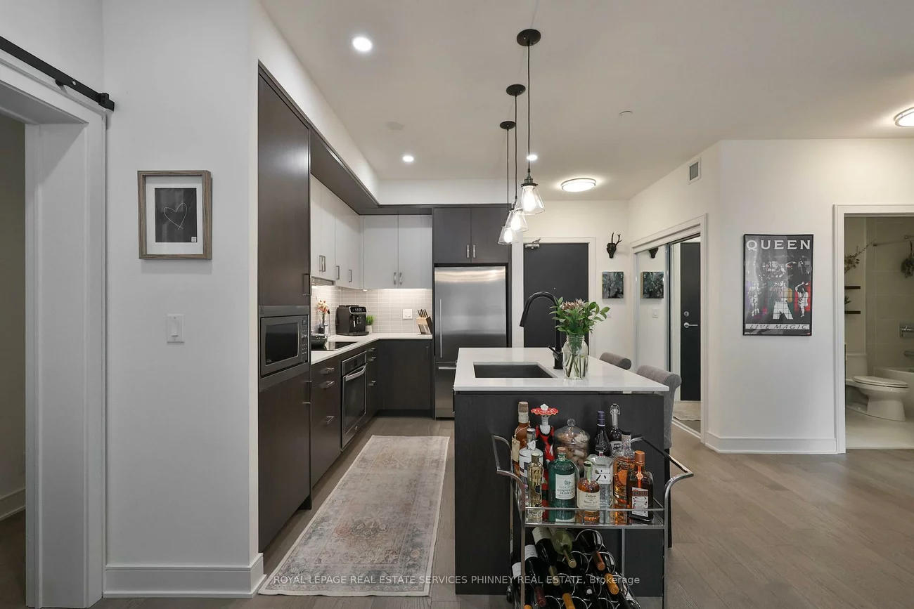 1575, Lakeshore, Clarkson, Mississauga