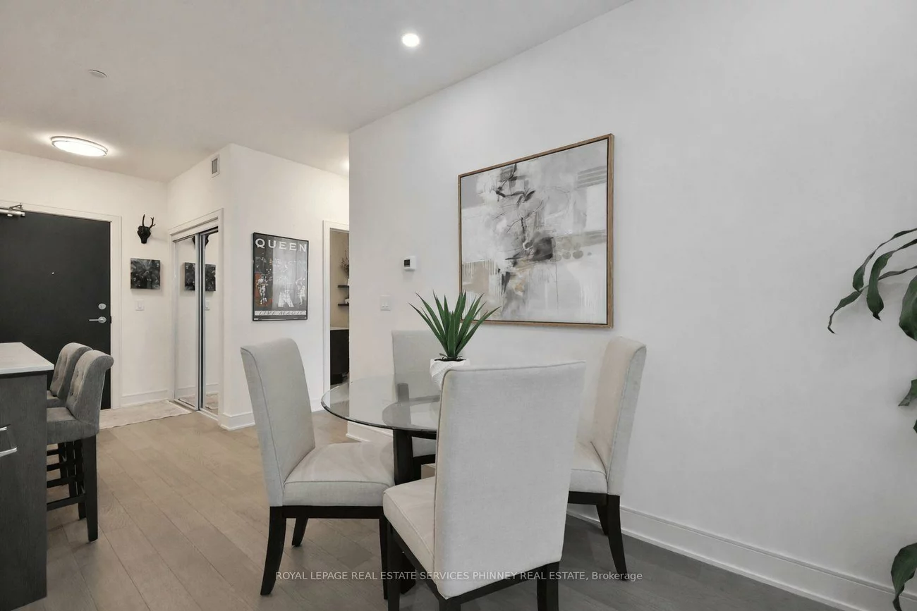 1575, Lakeshore, Clarkson, Mississauga