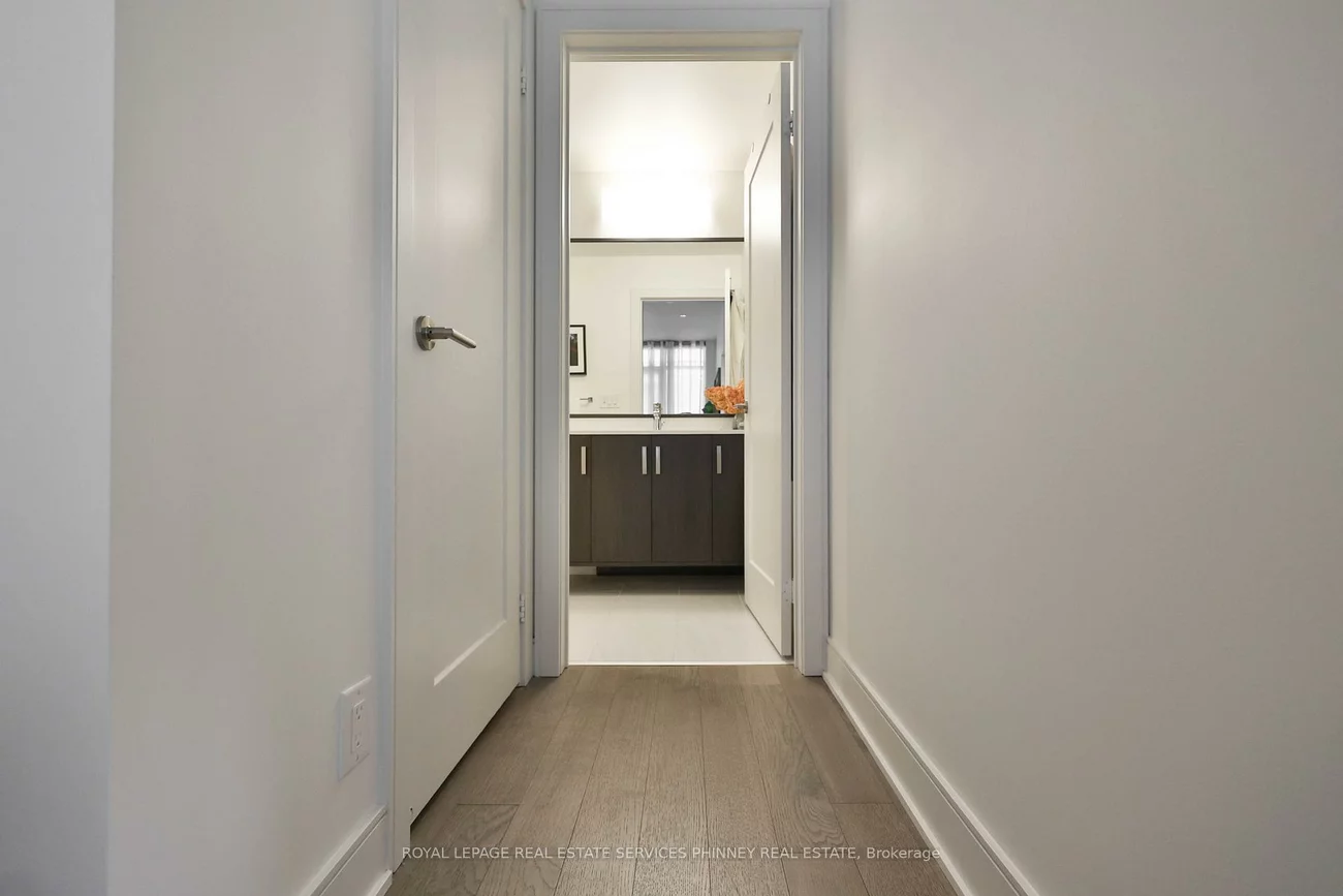 1575, Lakeshore, Clarkson, Mississauga