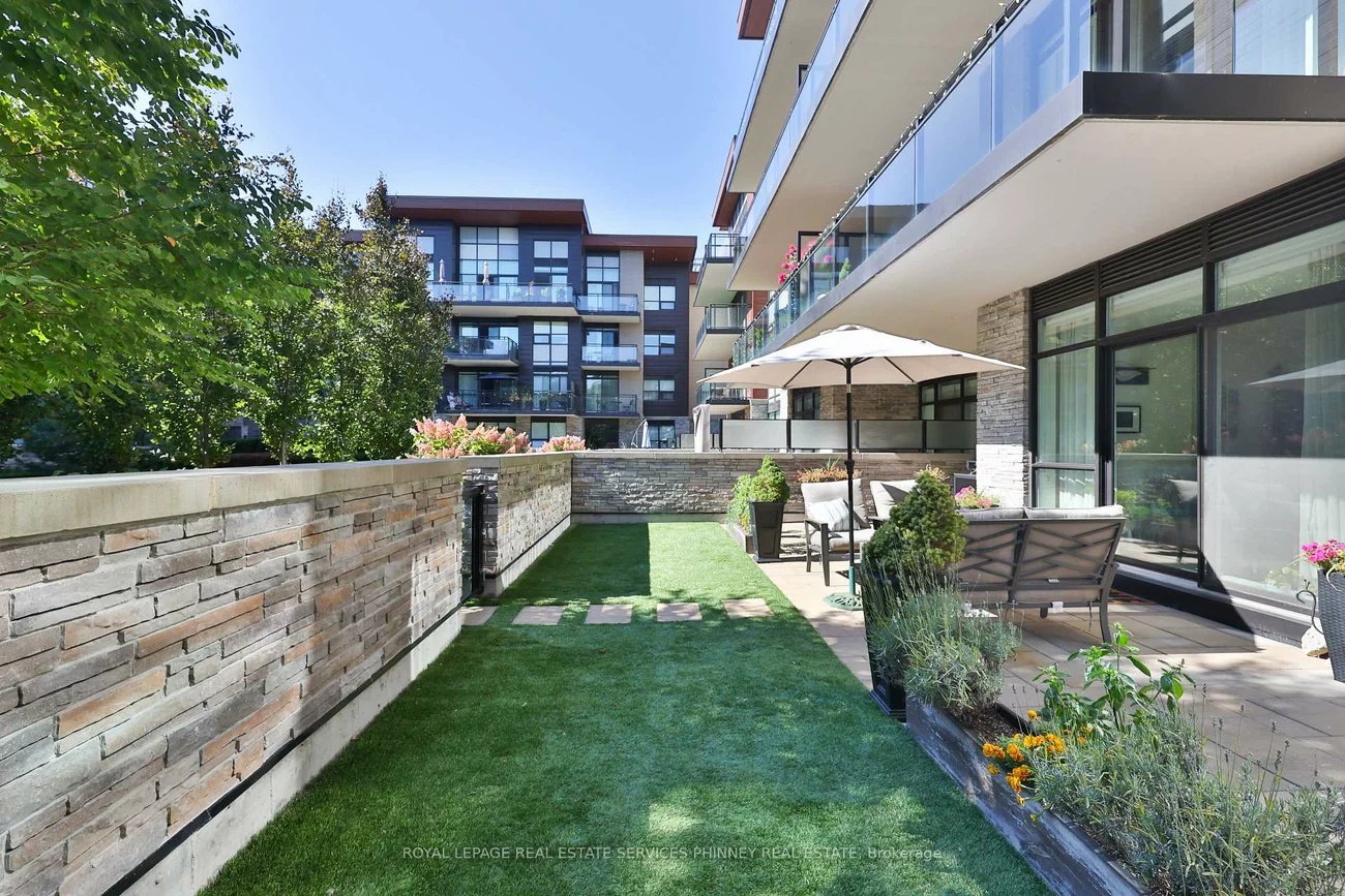 1575, Lakeshore, Clarkson, Mississauga