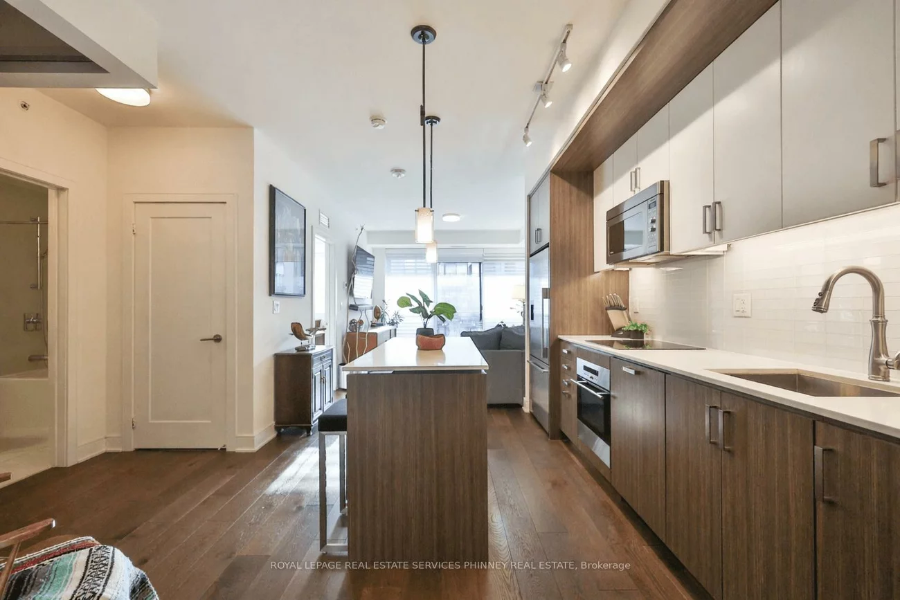 1575, Lakeshore, Clarkson, Mississauga