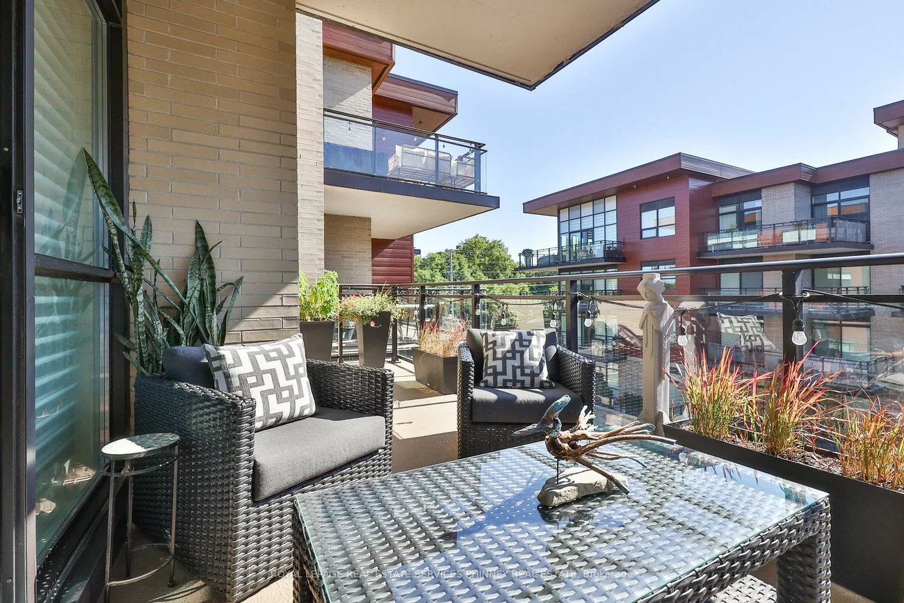 1575, Lakeshore, Clarkson, Mississauga