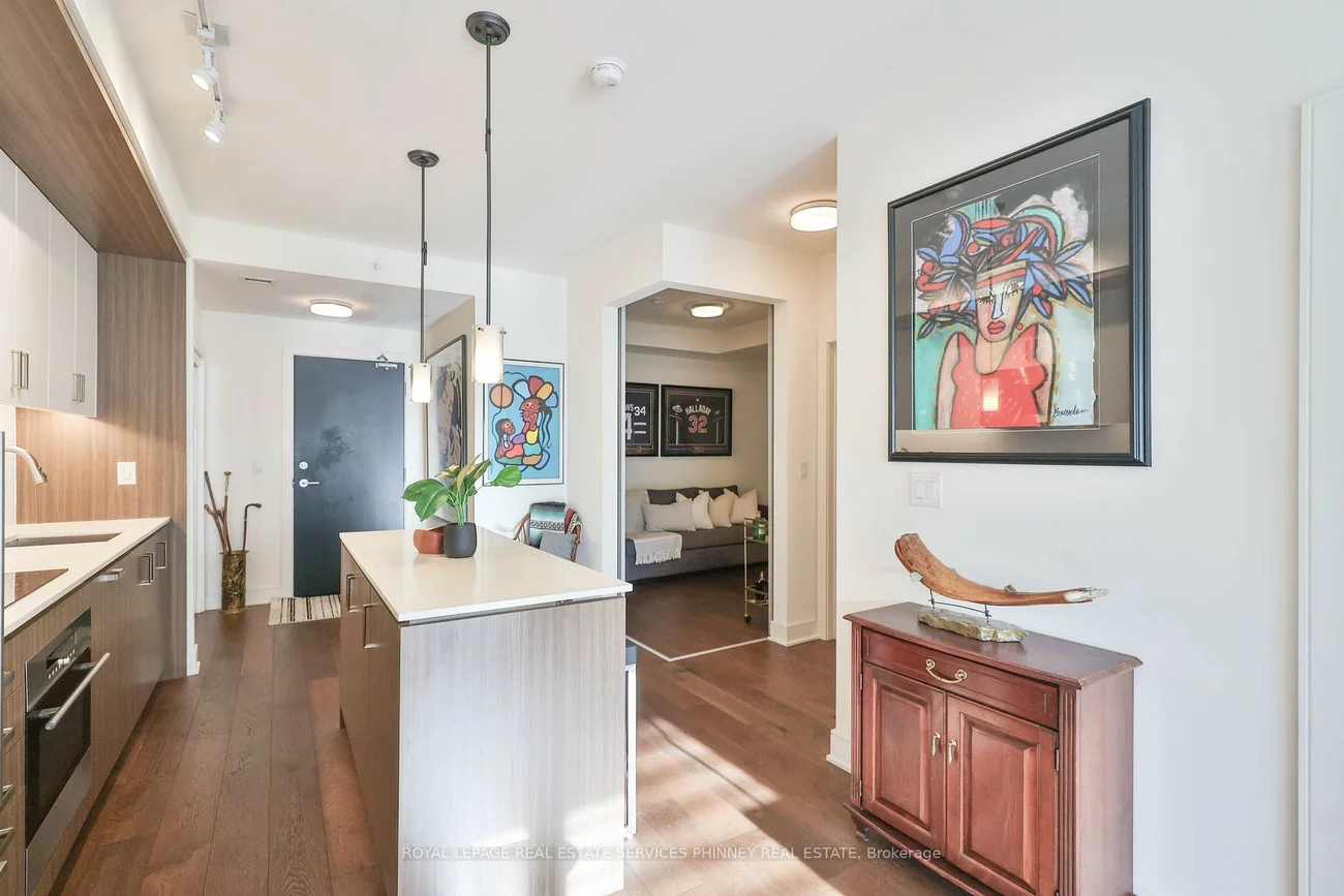 1575, Lakeshore, Clarkson, Mississauga