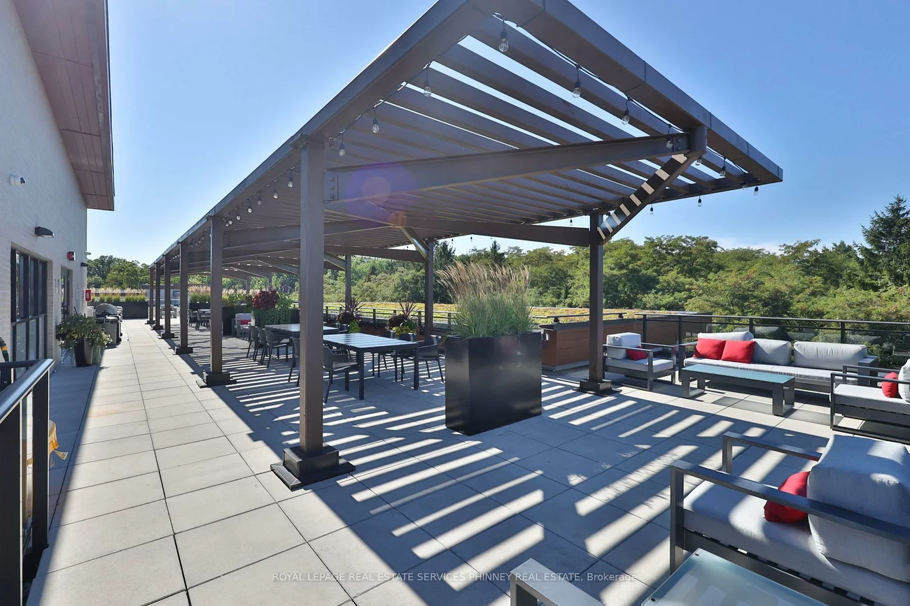 1575, Lakeshore, Clarkson, Mississauga