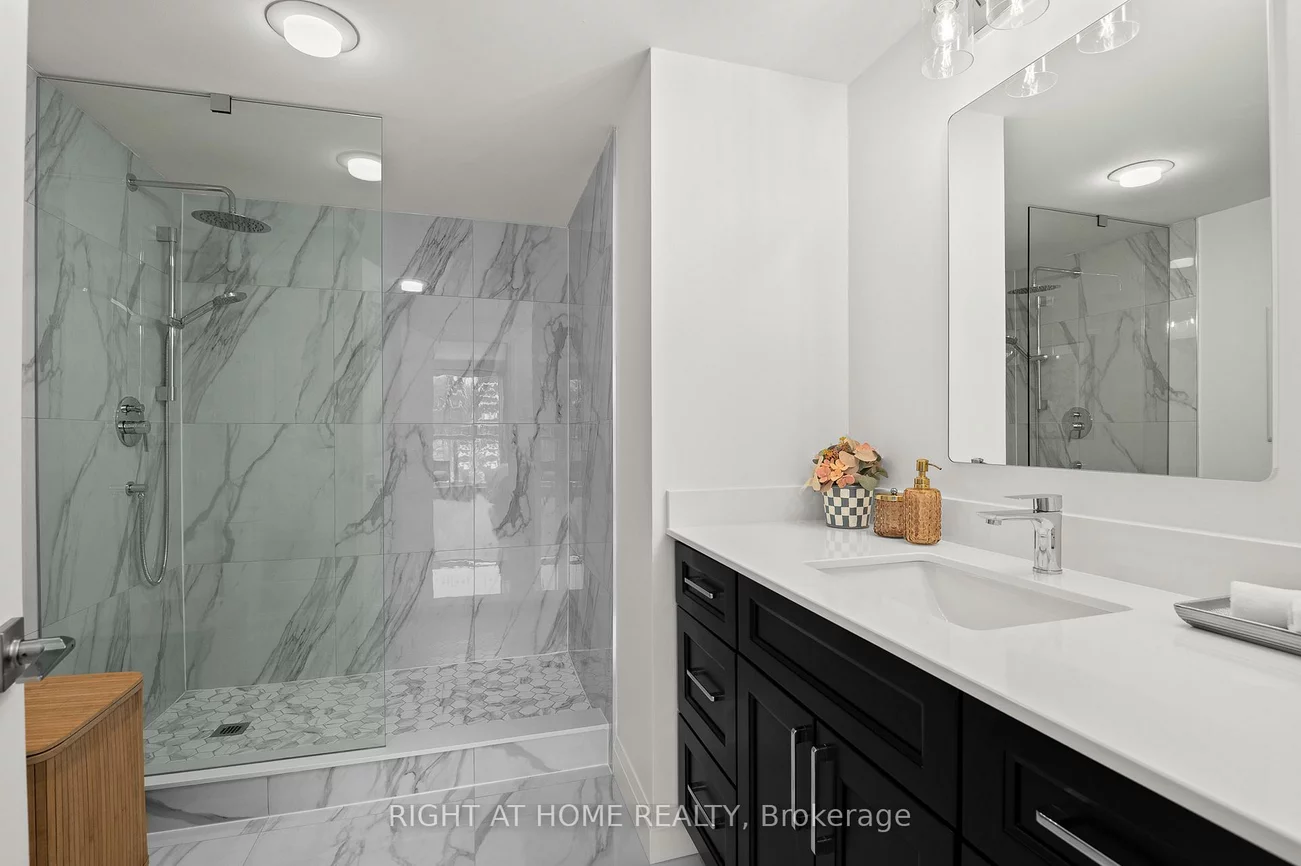 1700, The Collegeway, Erin Mills, Mississauga