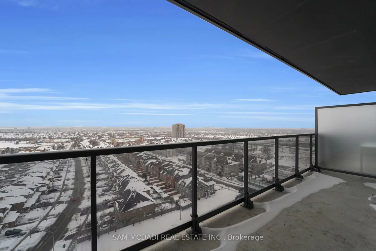 8, Nahani, Hurontario, Mississauga