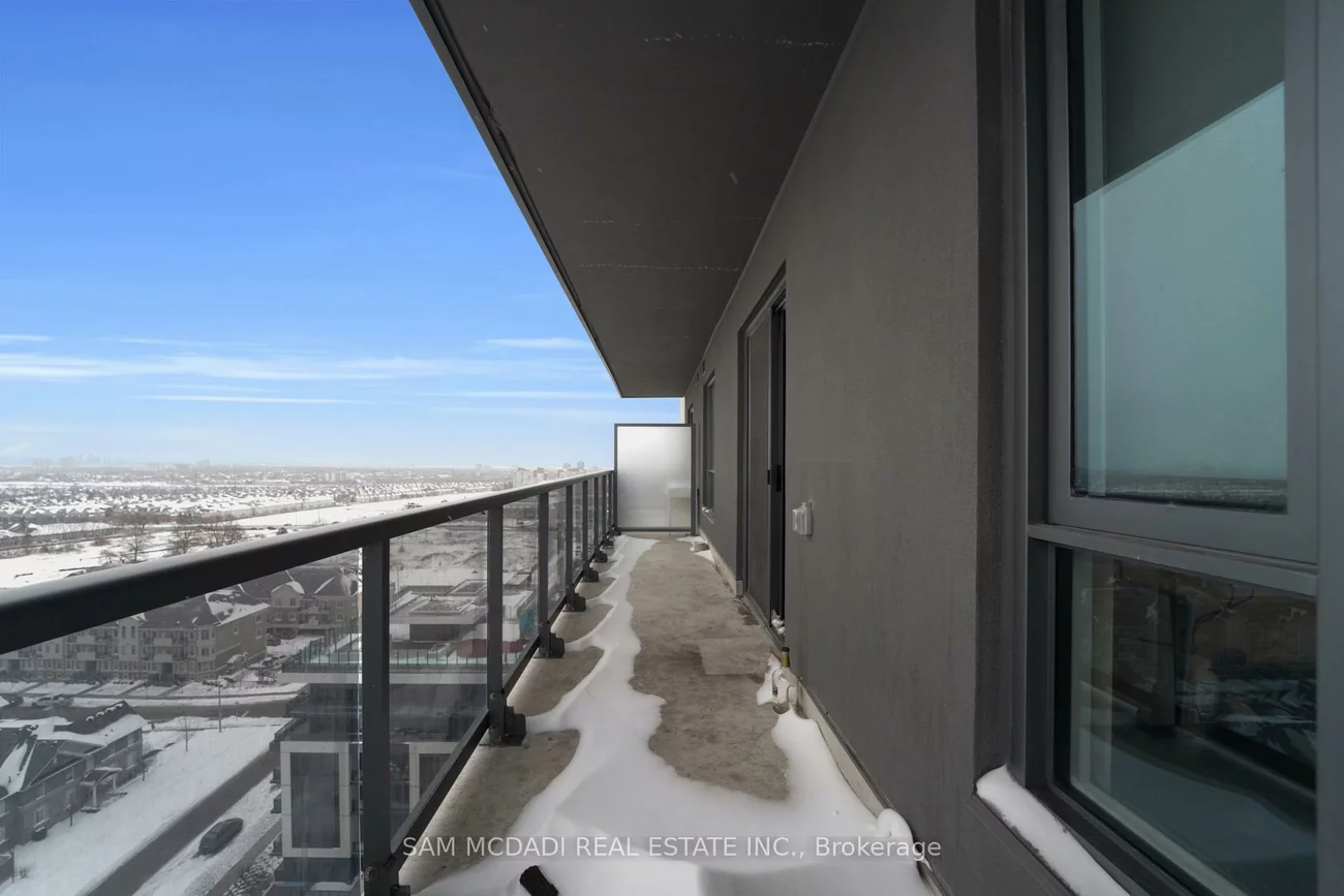 8, Nahani, Hurontario, Mississauga