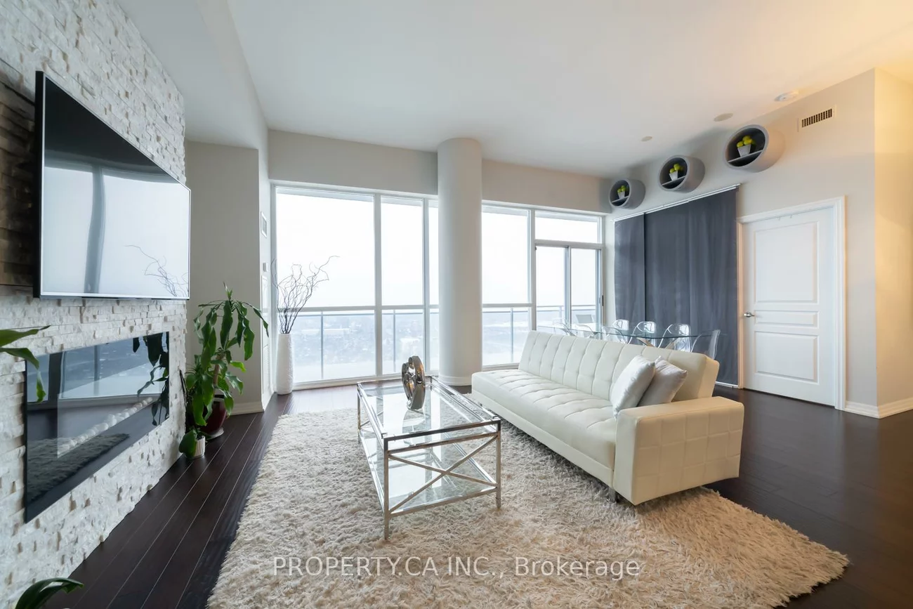 223, Webb, City Centre, Mississauga