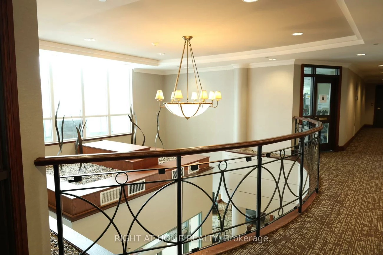 2565, Erin Centre, Central Erin Mills, Mississauga