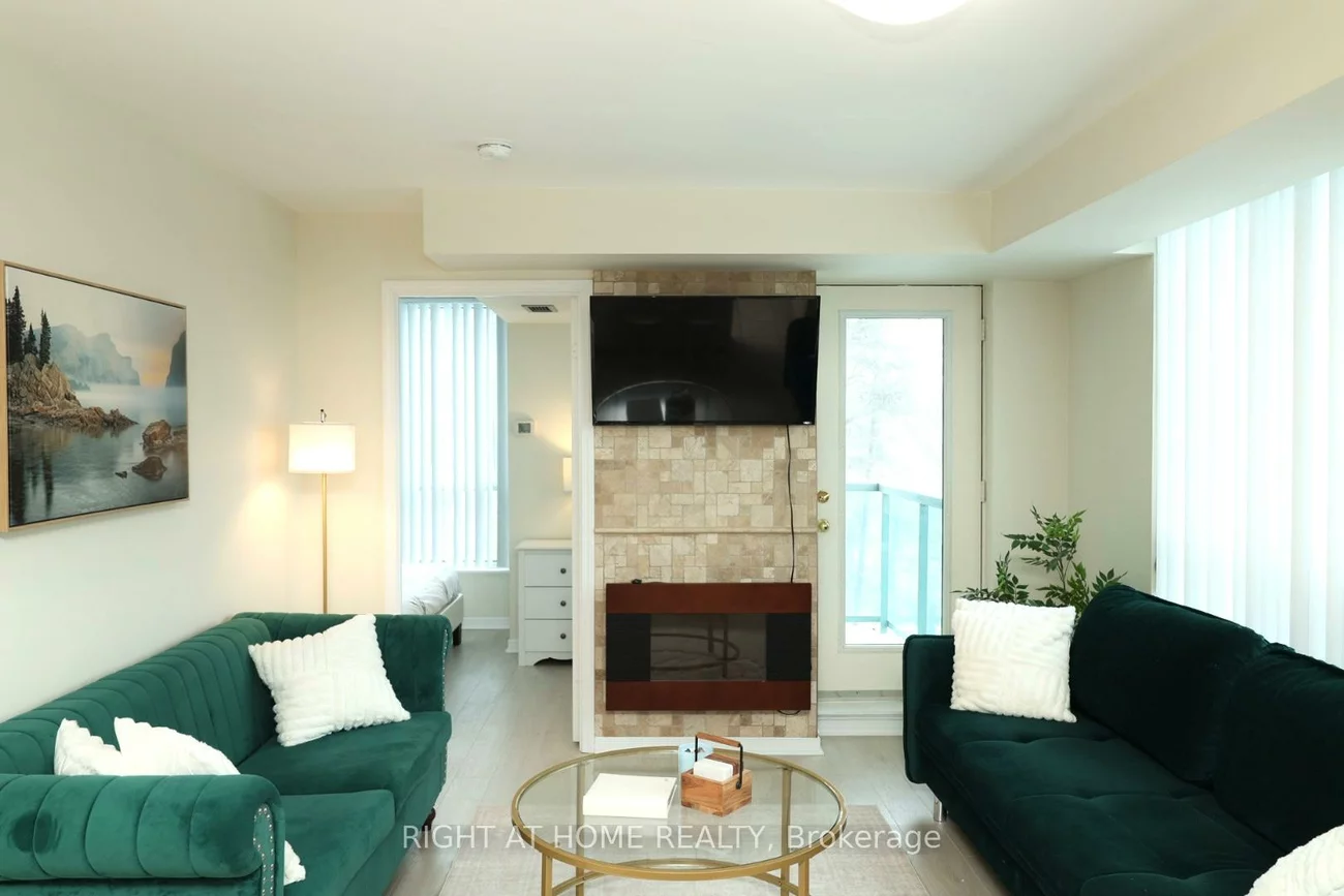 2565, Erin Centre, Central Erin Mills, Mississauga