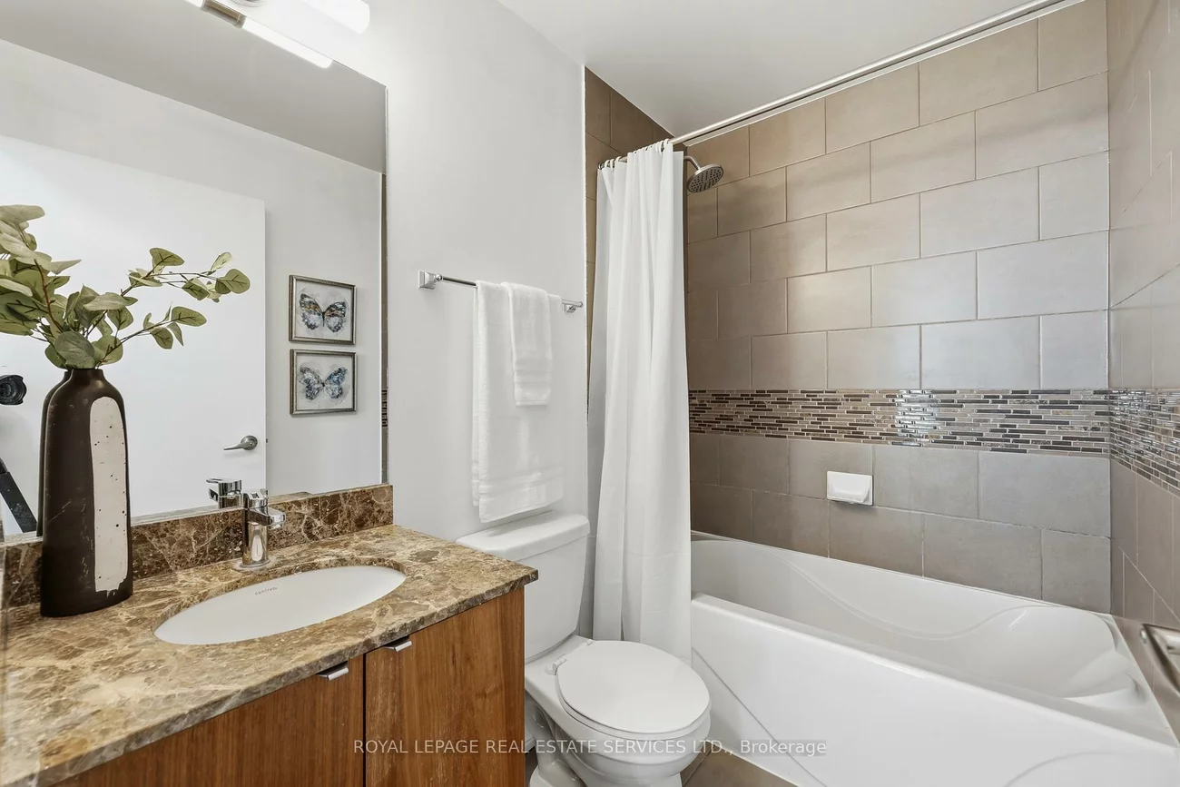 4099, Brickstone, City Centre, Mississauga