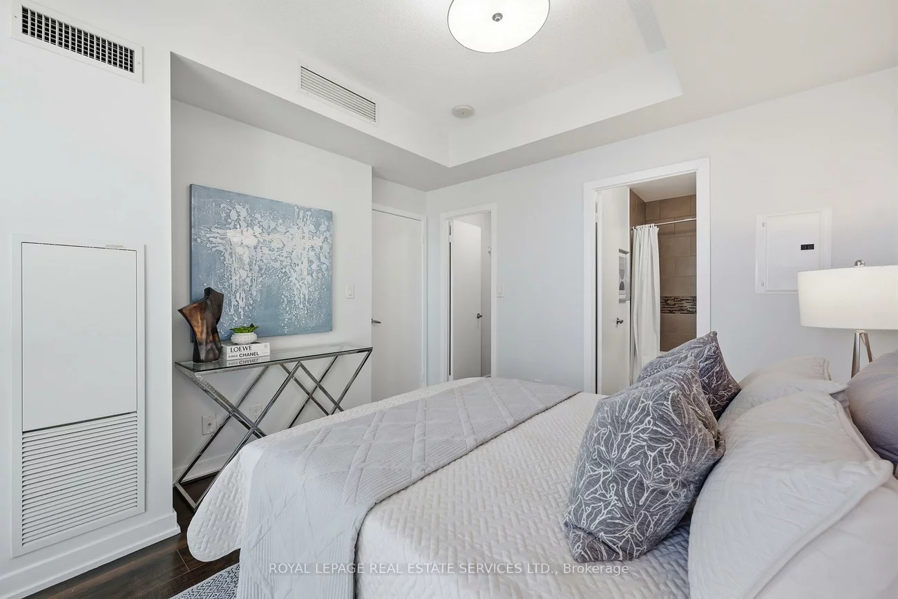 4099, Brickstone, City Centre, Mississauga