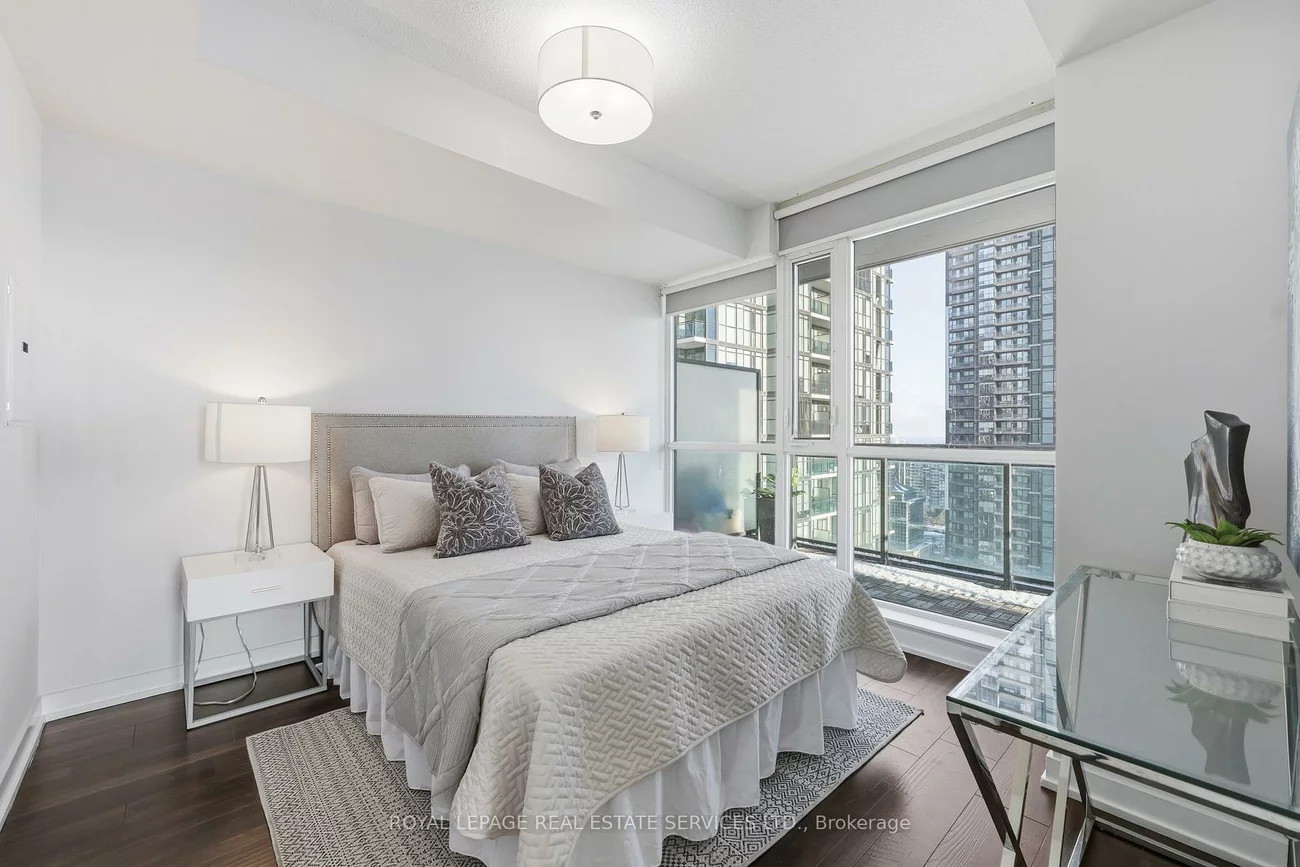 4099, Brickstone, City Centre, Mississauga