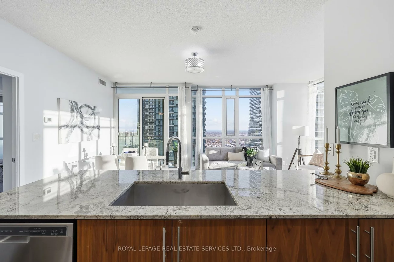 4099, Brickstone, City Centre, Mississauga