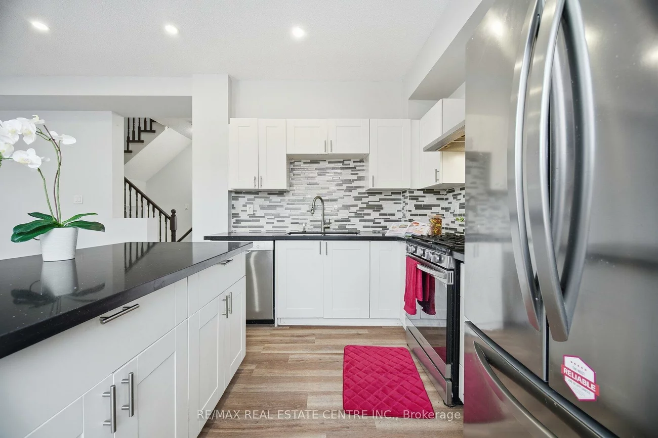 7155, Magistrate, Meadowvale Village, Mississauga