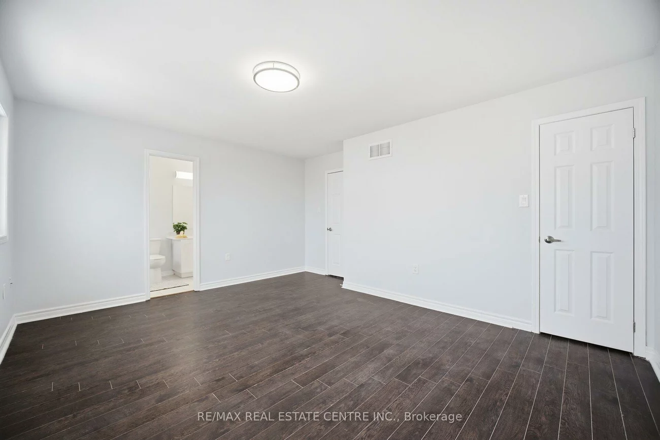 7155, Magistrate, Meadowvale Village, Mississauga