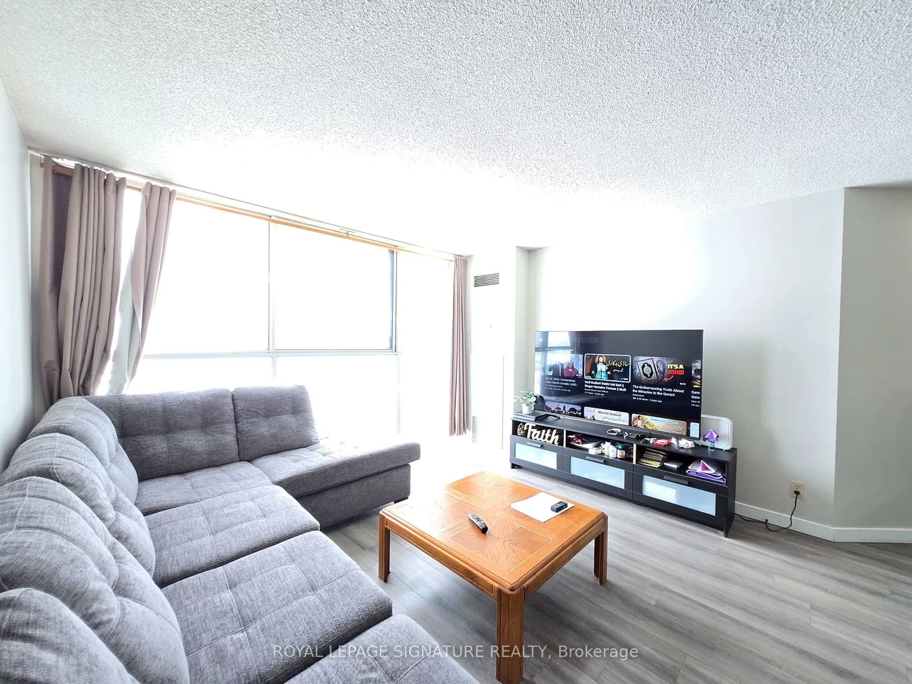 25, Trailwood, Hurontario, Mississauga