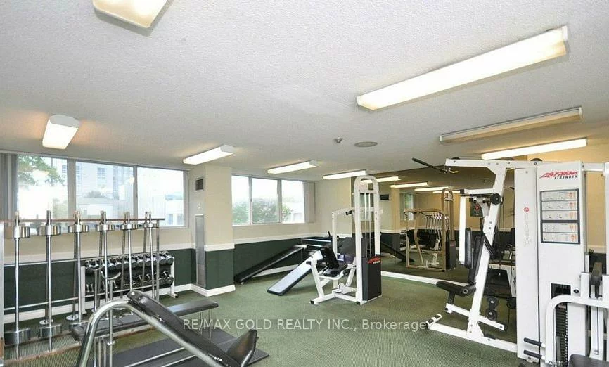 3700, Kaneff, Mississauga Valleys, Mississauga