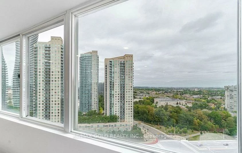 3700, Kaneff, Mississauga Valleys, Mississauga