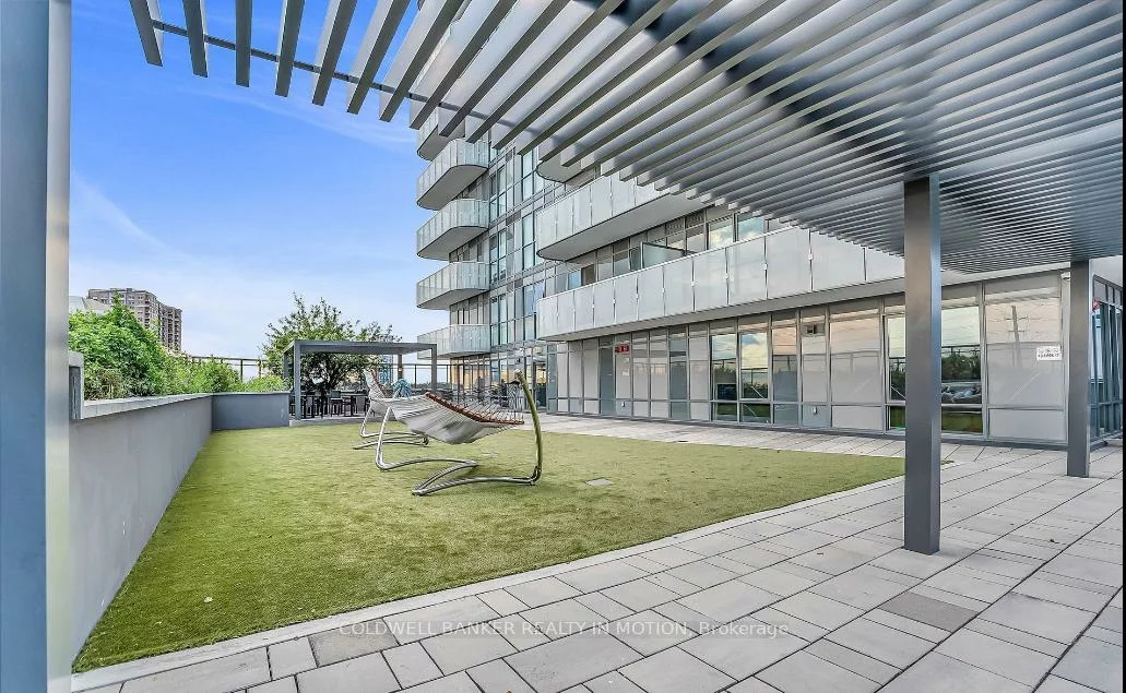 8, Nahani, Hurontario, Mississauga