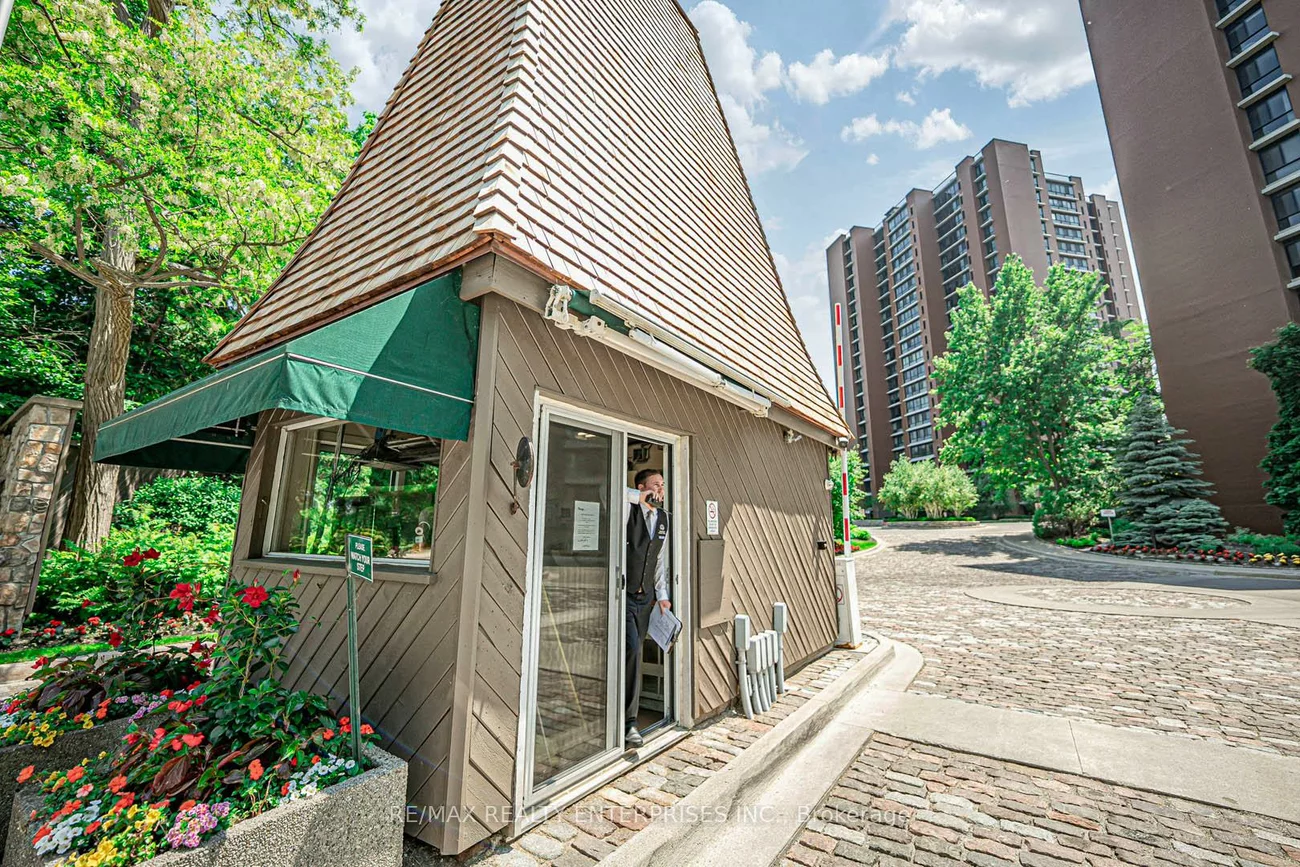 1400, Dixie, Lakeview, Mississauga