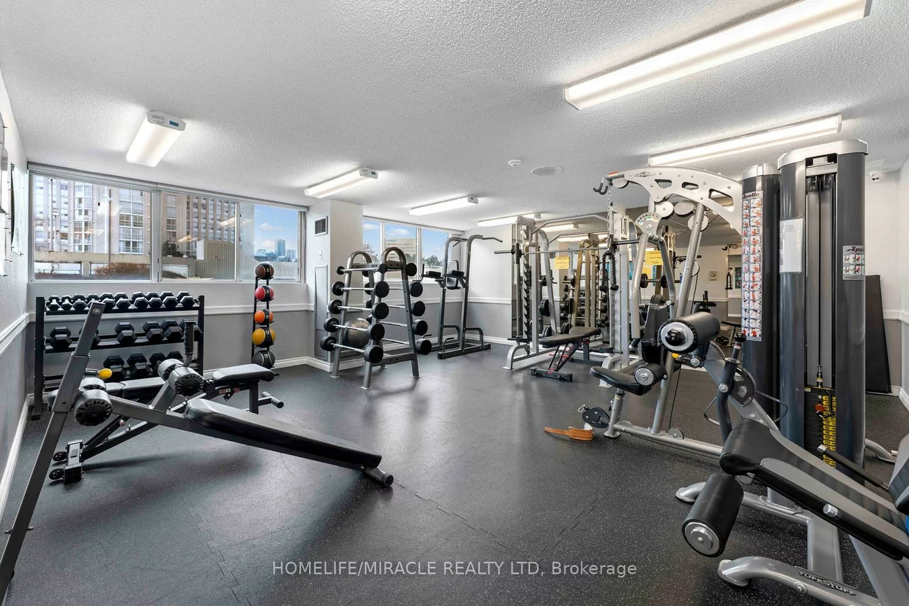 3700, Kaneff, Mississauga Valleys, Mississauga