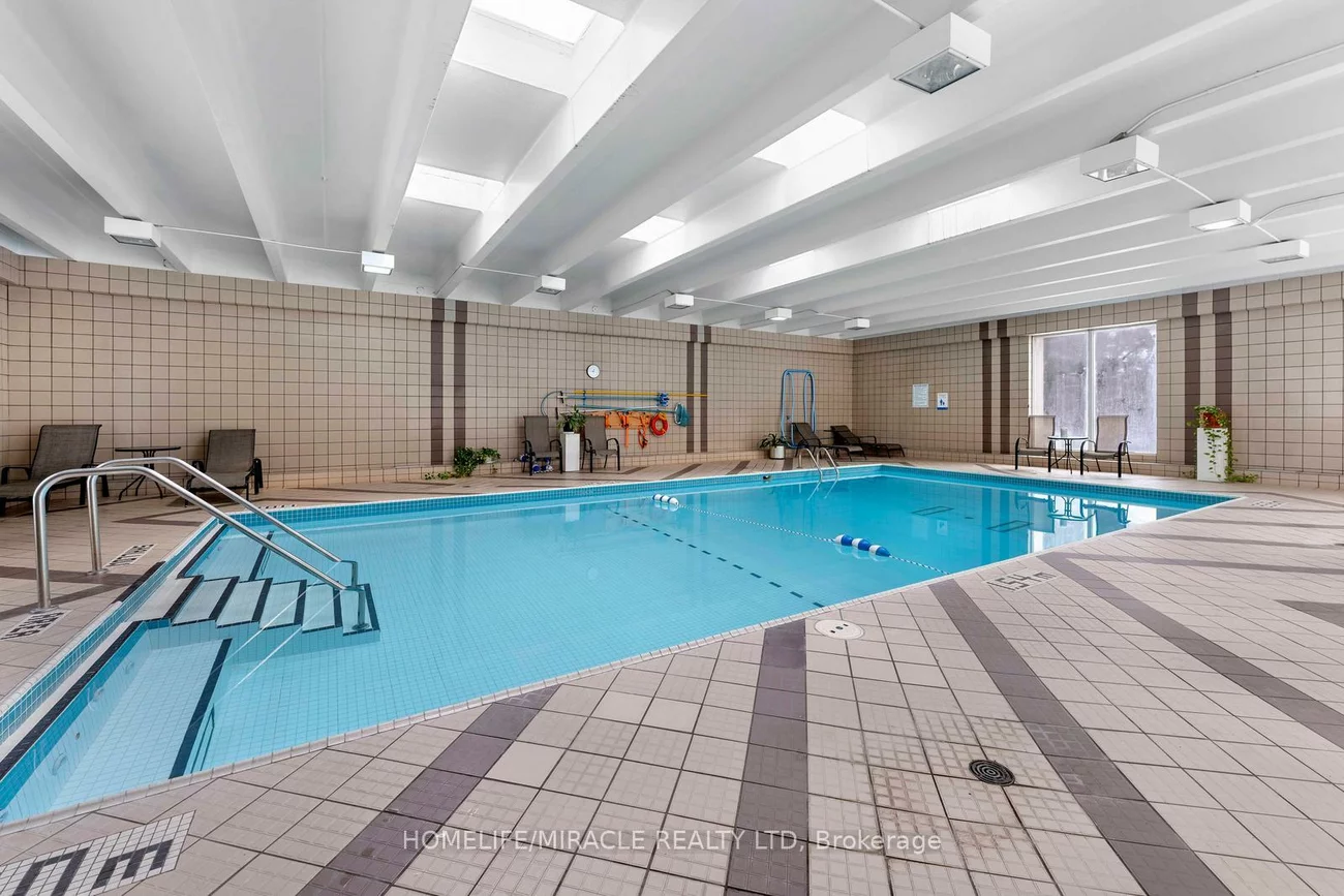 3700, Kaneff, Mississauga Valleys, Mississauga