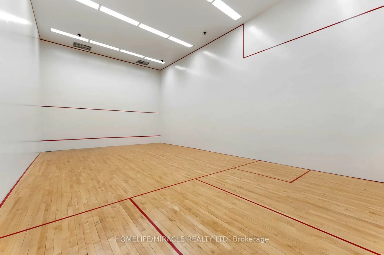 3700, Kaneff, Mississauga Valleys, Mississauga