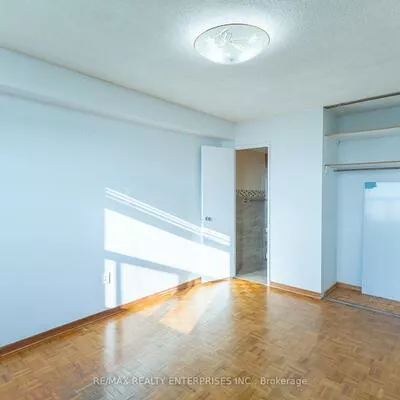 966, Inverhouse, Clarkson, Mississauga