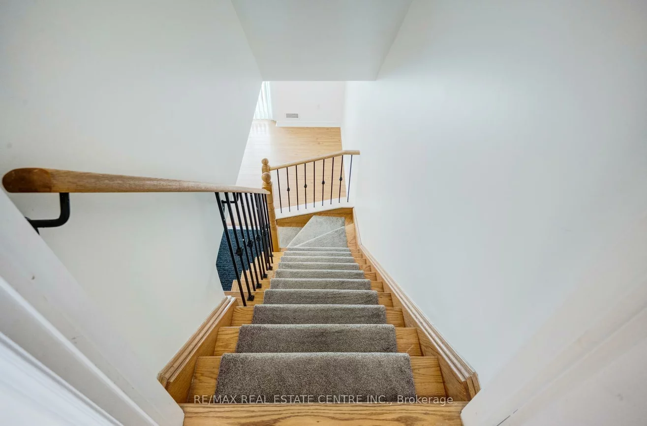 4950, Albina, Hurontario, Mississauga