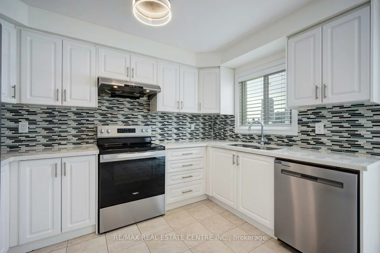 4950, Albina, Hurontario, Mississauga