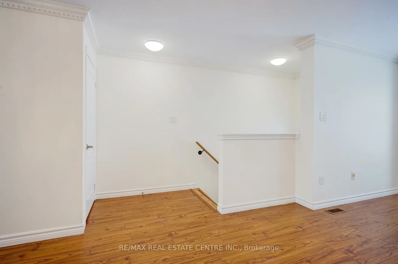 4950, Albina, Hurontario, Mississauga