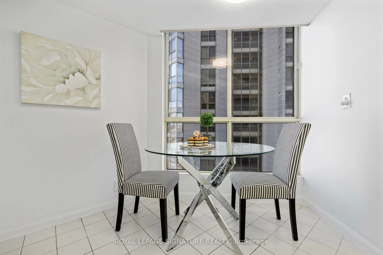 55, Kingsbridge Garden, Hurontario, Mississauga