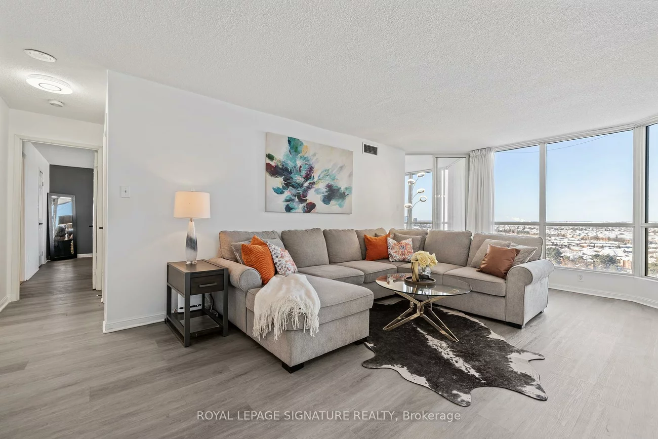 55, Kingsbridge Garden, Hurontario, Mississauga