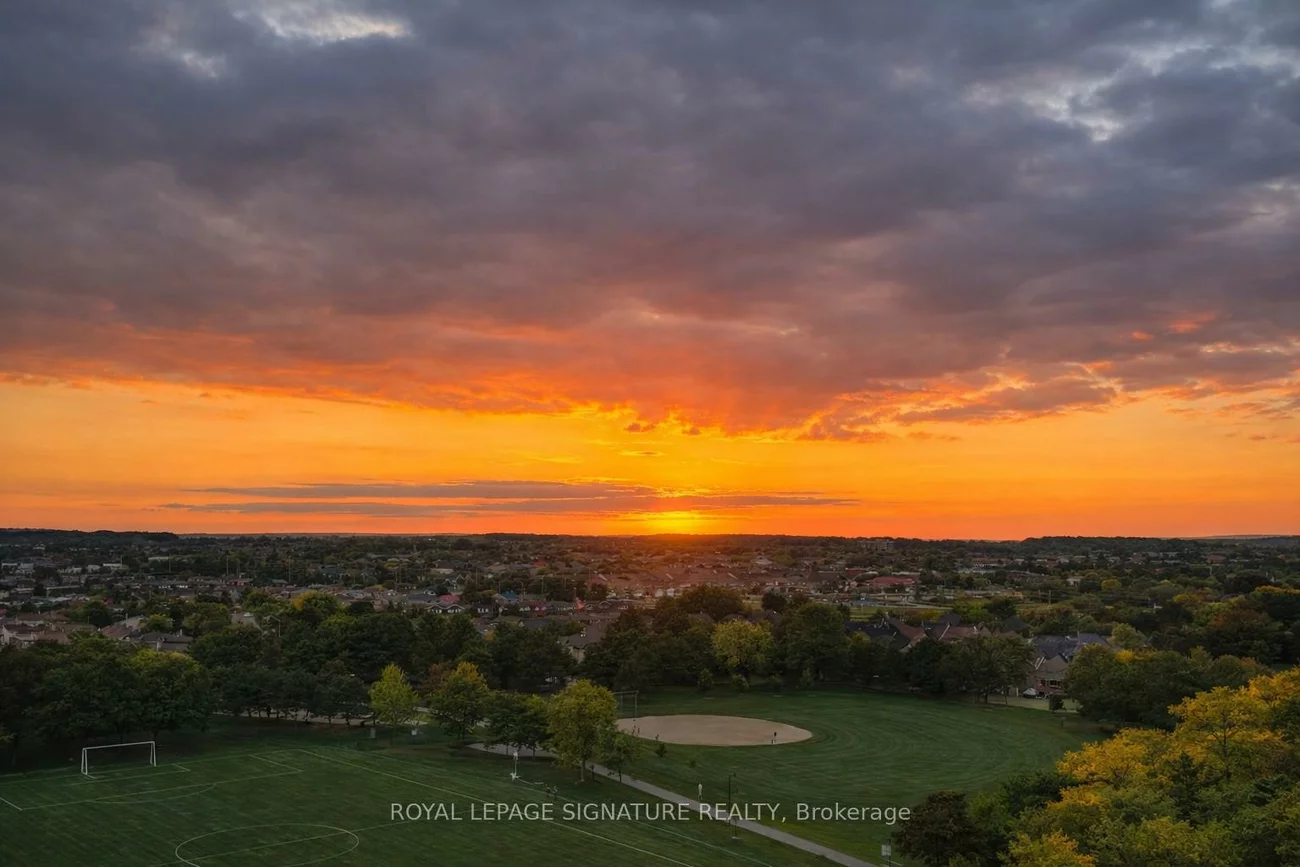 55, Kingsbridge Garden, Hurontario, Mississauga