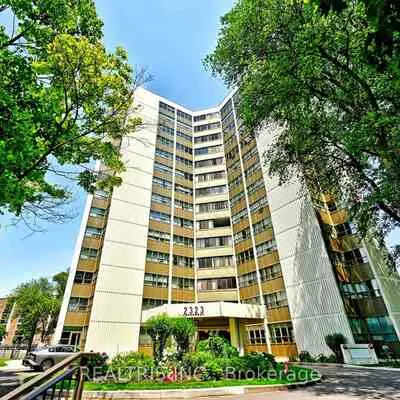 2323, Confederation, Cooksville, Mississauga