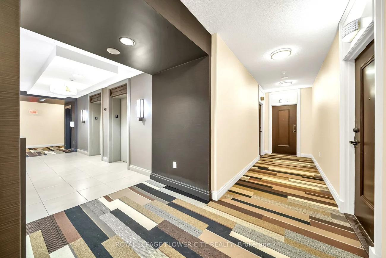 385, Prince of Wales Dr, City Centre, Mississauga