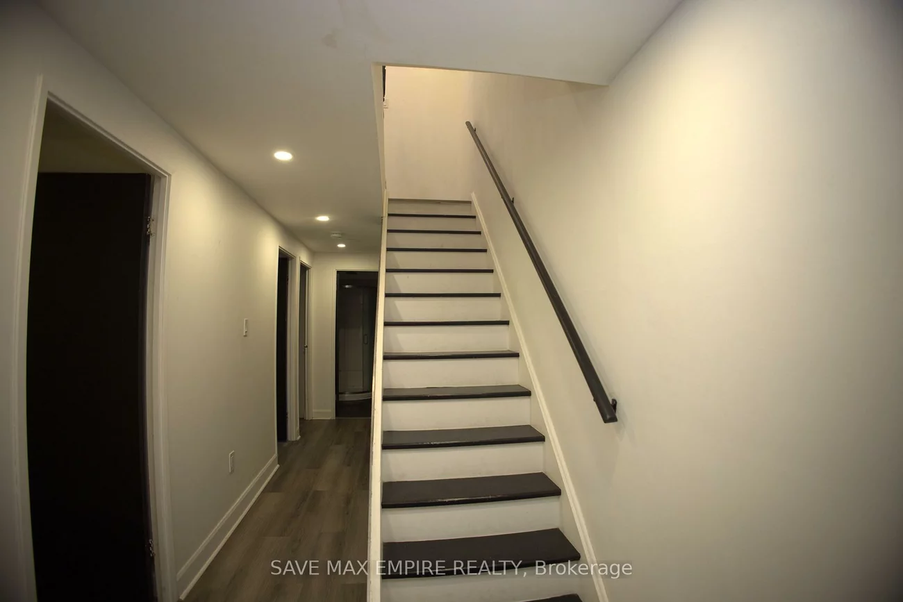 2035, South Millway, Erin Mills, Mississauga