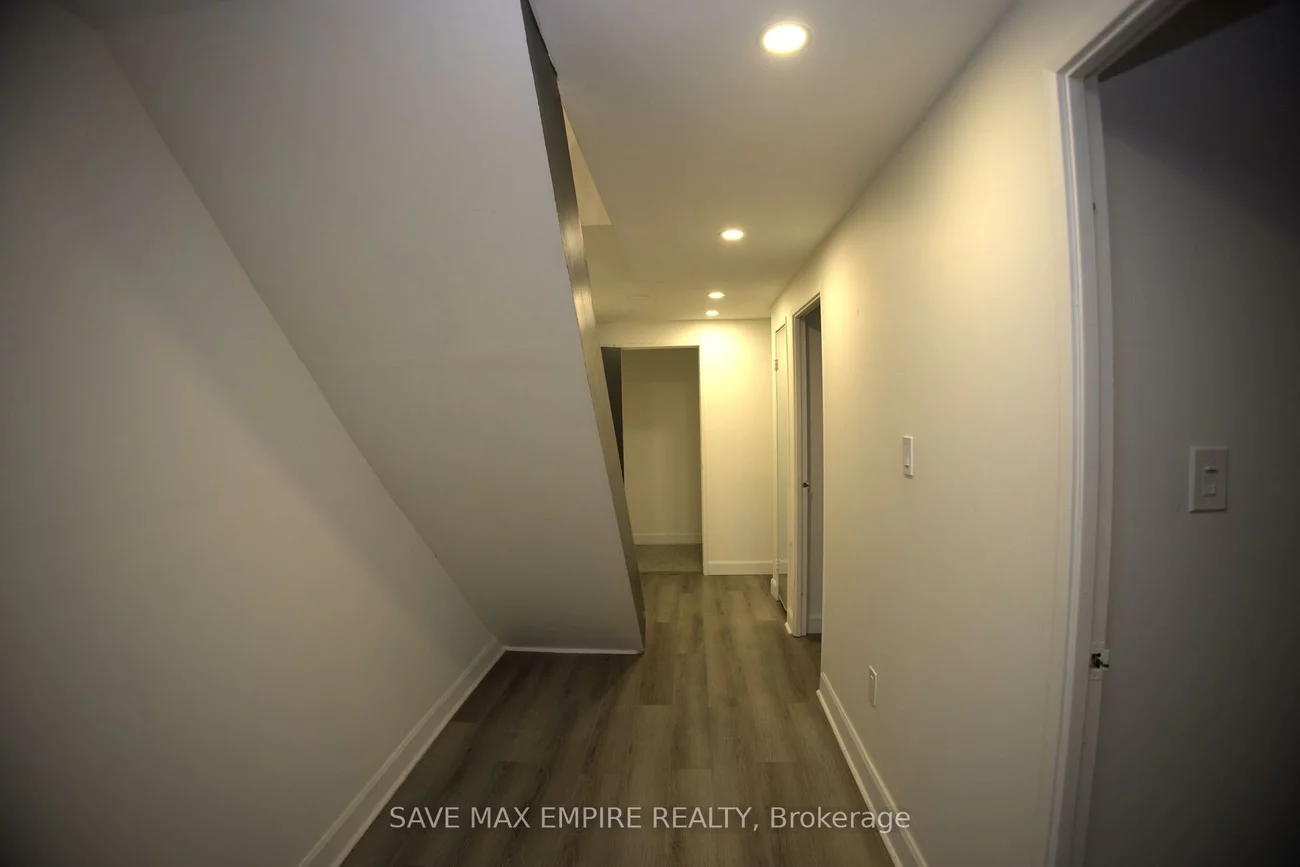 2035, South Millway, Erin Mills, Mississauga