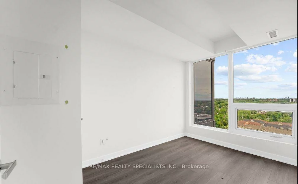 28, ANN, Port Credit, Mississauga