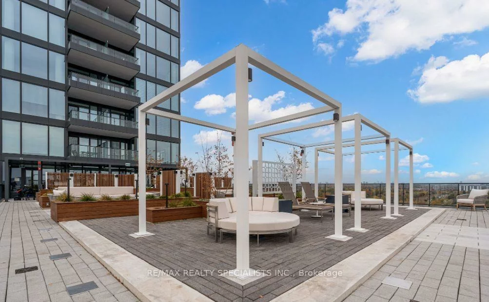 28, ANN, Port Credit, Mississauga