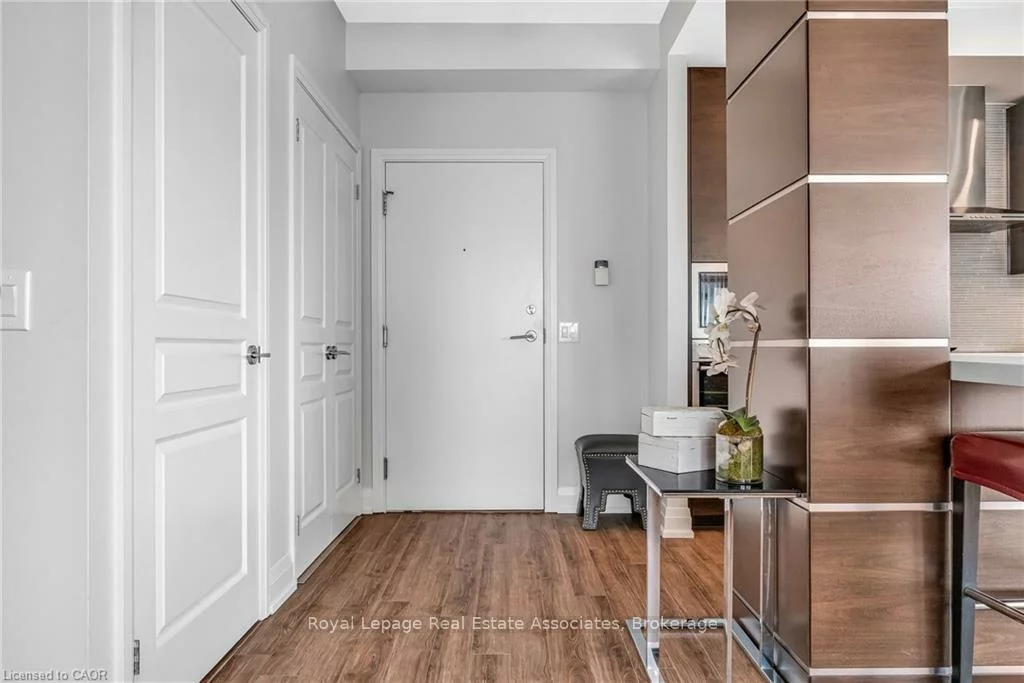 1, Hurontario, Port Credit, Mississauga