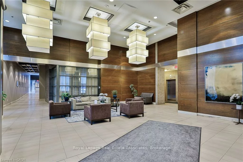 1, Hurontario, Port Credit, Mississauga